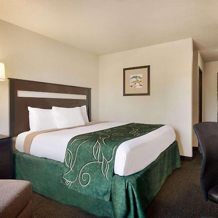 Travelodge By Wyndham Jefferson City Esterno foto