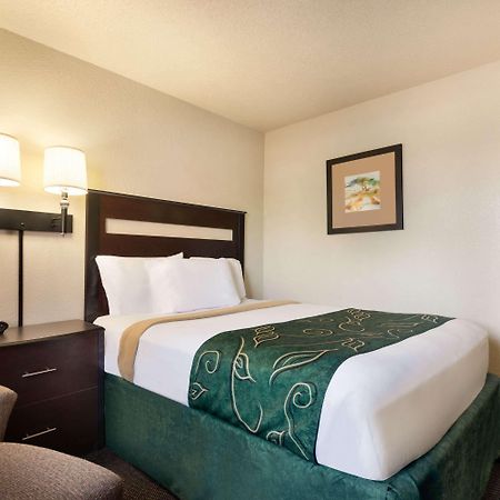 Travelodge By Wyndham Jefferson City Esterno foto