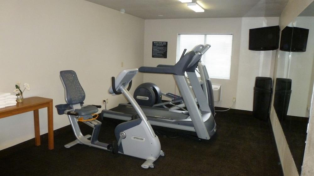 Travelodge By Wyndham Jefferson City Esterno foto