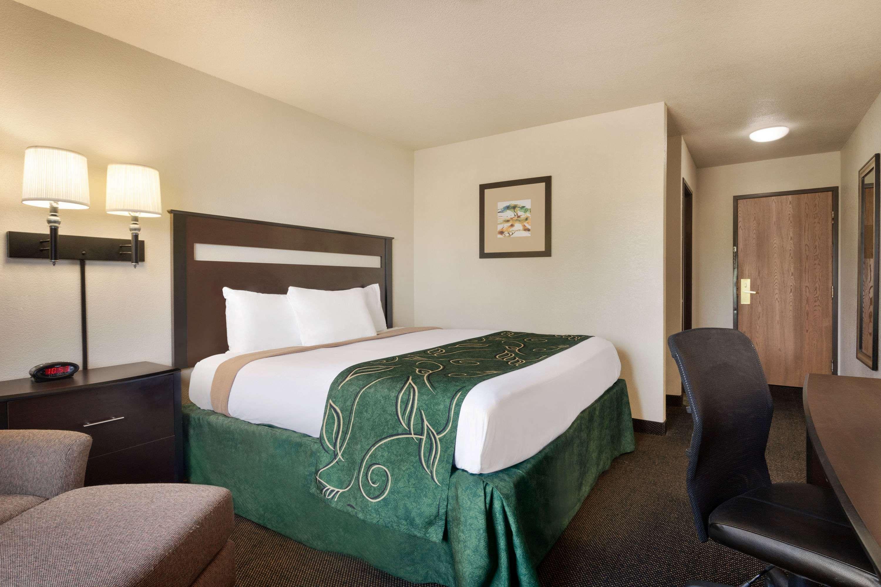 Travelodge By Wyndham Jefferson City Esterno foto