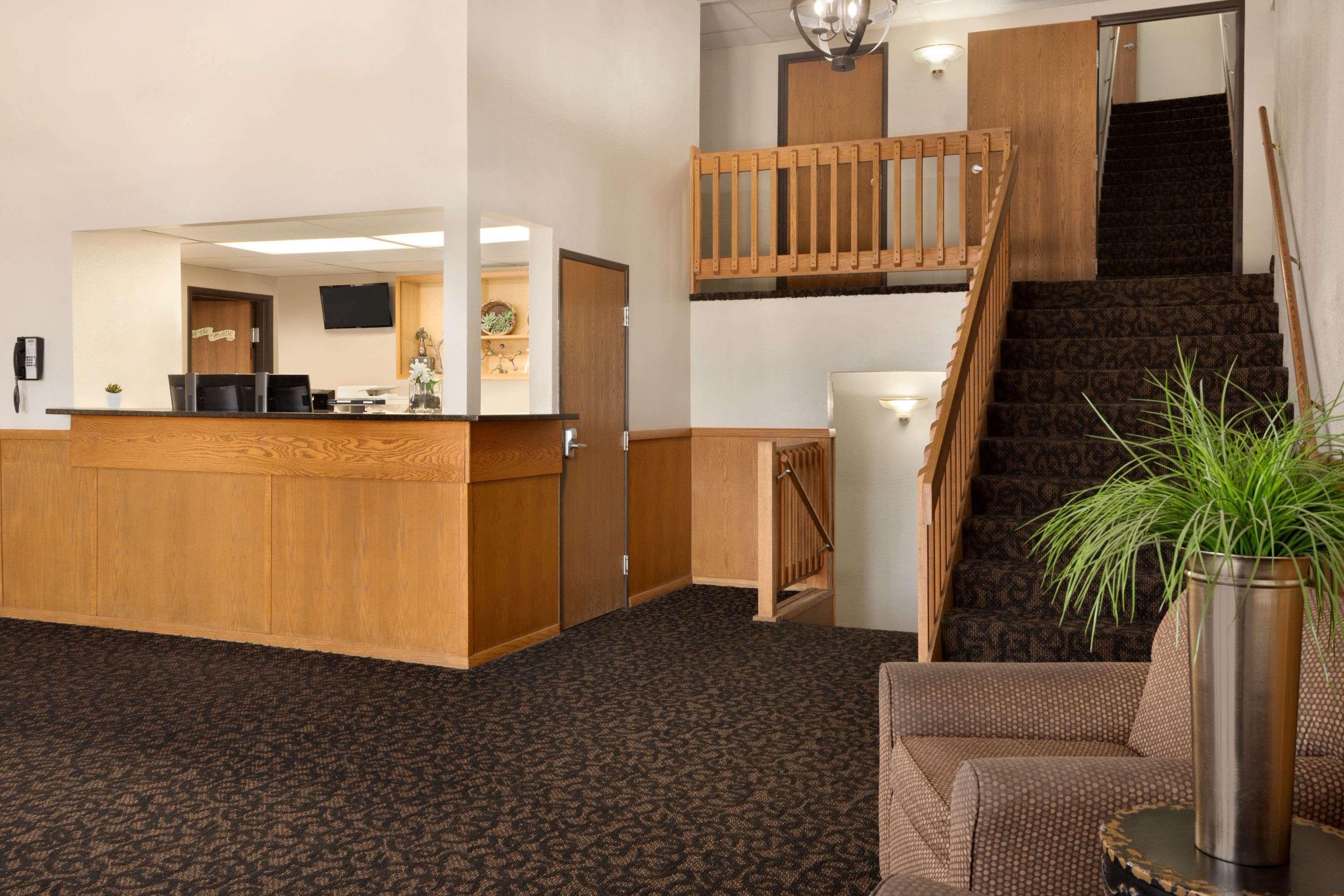 Travelodge By Wyndham Jefferson City Esterno foto